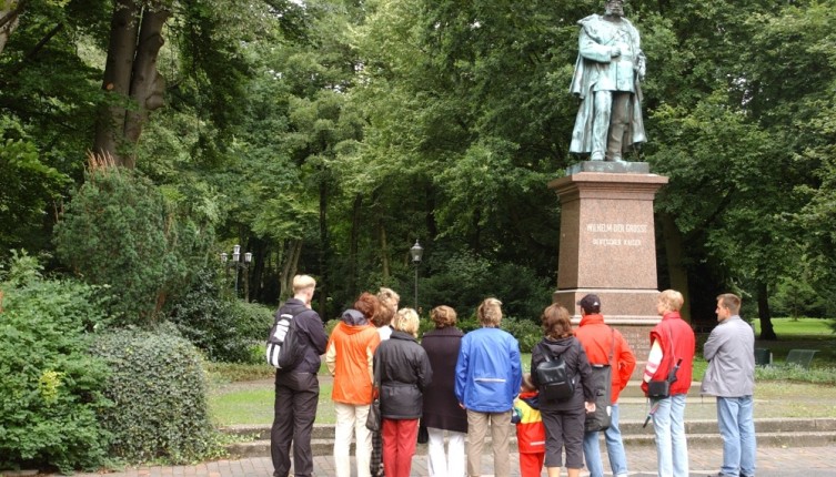 (c)Lübbe